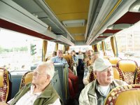 mc tour15 (3)  Die Sänger haben es sich im Bus gemütlich gemacht.Platz ist reichlich da.